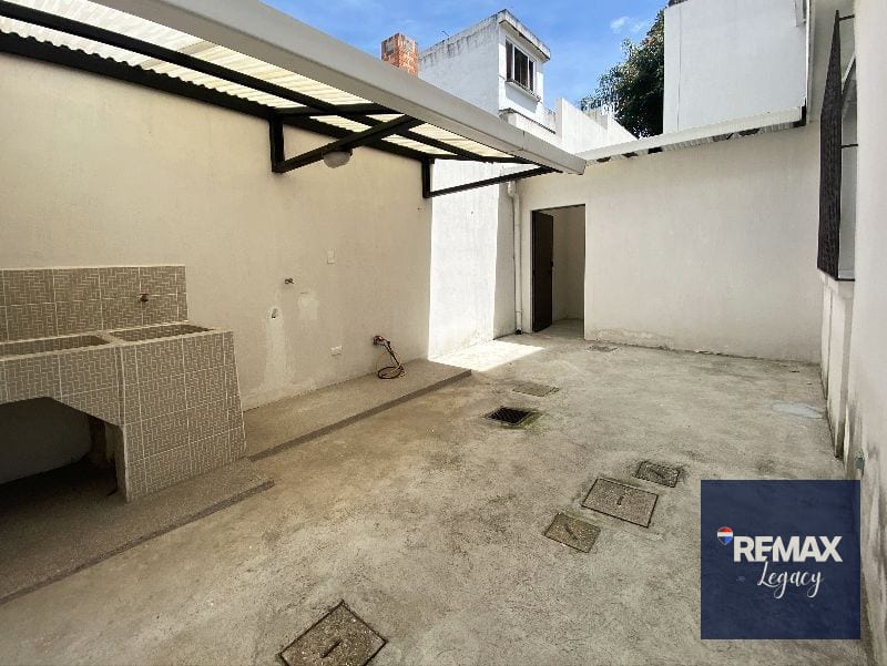 Apartamento Renta | Zona 16 | Residenciales San Carlos — Apartamento en Alquiler en San Carlos, Zona 16, Guatemala, Ciudad — foto 12 de 16
