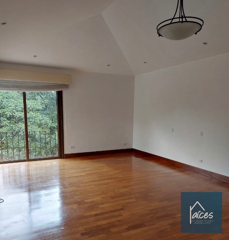 Casa en venta ENCINOS 3, zona 16 Cayalá - 12
