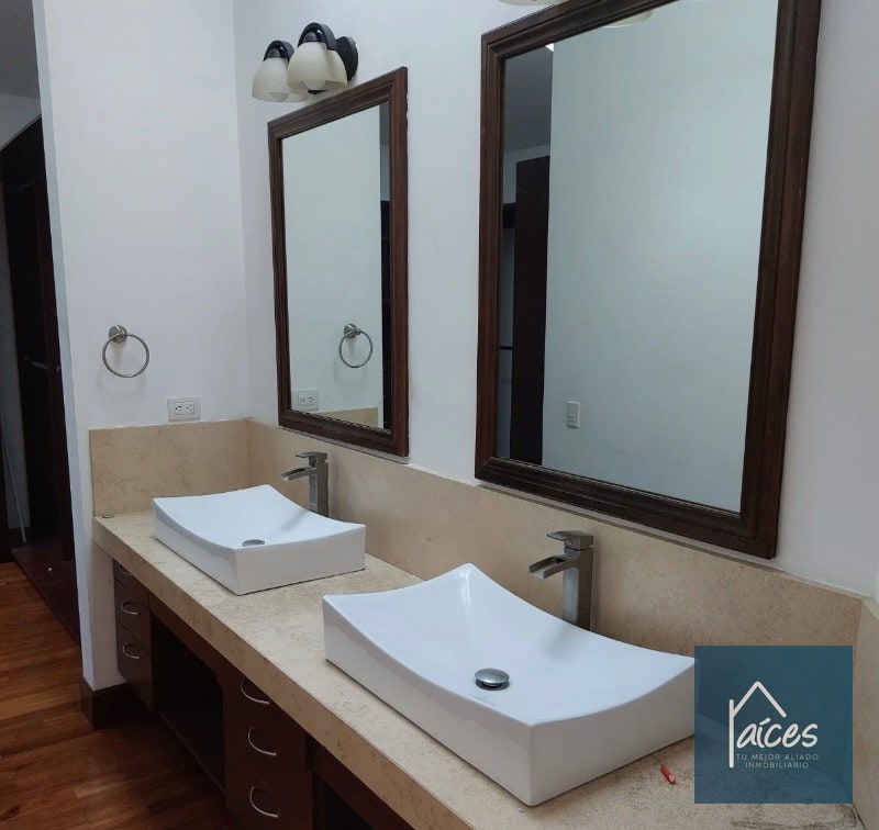 Casa en venta ENCINOS 3, zona 16 Cayalá - 11