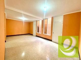 ATENCIÓN INVERSIONISTA VENTO 5 CASAS CON AMPLIO TERRENO EN CHIQUIMULA CENTRO — Casa en Venta en Chiquimula, Chiquimula — miniatura 8 de 12