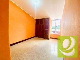 ATENCIÓN INVERSIONISTA VENTO 5 CASAS CON AMPLIO TERRENO EN CHIQUIMULA CENTRO — Casa en Venta en Chiquimula, Chiquimula — miniatura 9 de 12