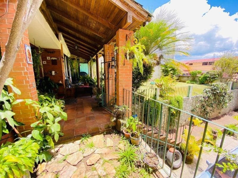 Zona 13 Aurora 1 Vendo casa Amplio Jardin — Casa en Venta en Zona 13, Guatemala, Ciudad — foto 12 de 12
