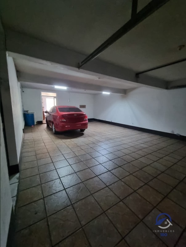 CASA EN VENTA EN LAS CHARCAS -  ZONA 11 - GUATEMALA - 13