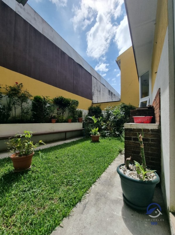 CASA EN VENTA EN LAS CHARCAS - ZONA 11 - GUATEMALA - 16