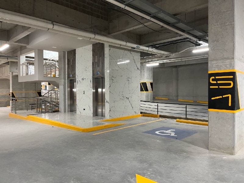 Edificio en Renta - Zona 10 - Bulevar Los Próceres — Edificio en Alquiler en Zona 10, Guatemala, Ciudad — foto 4 de 13