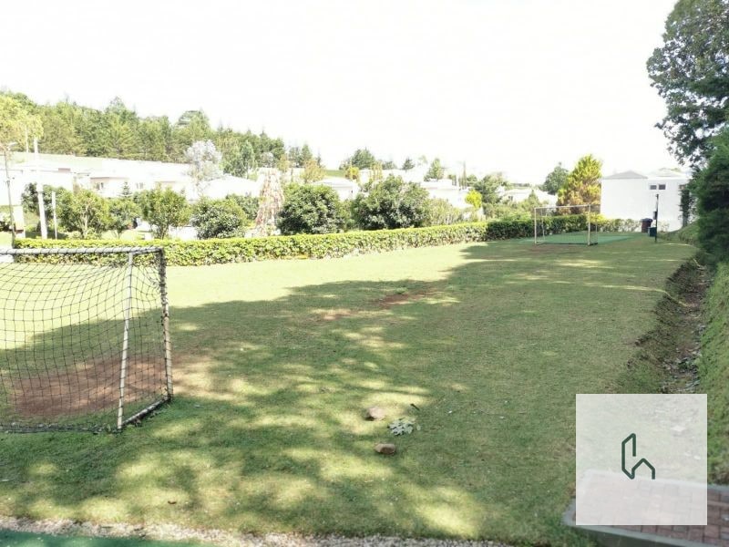 CASA EN VENTA EN FONTANA 3 - 4