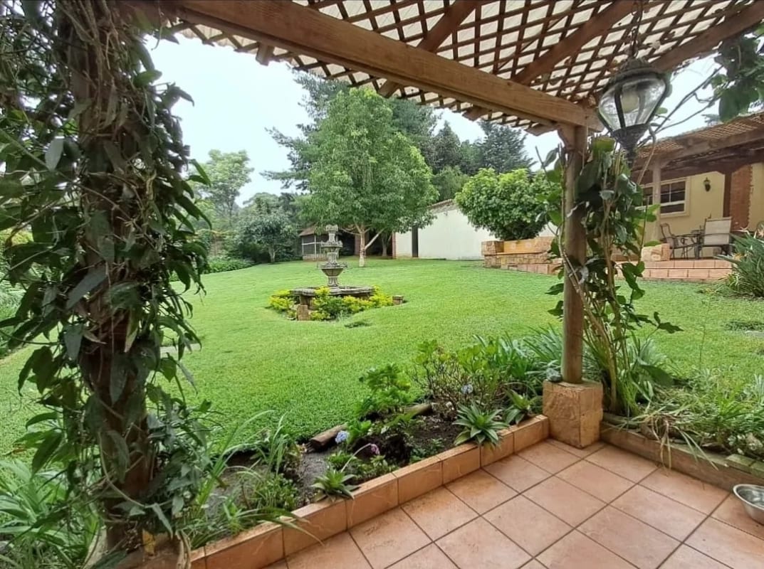 VENDO HERMOSA RESIDENCIA DE UN NIVEL EN KM. 23 CARRETERA A EL SALVADOR, CASA & CAMPO — Casa en Venta en Carretera a El Salvador, Guatemala, Ciudad — foto 11 de 12