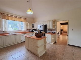 VENDO HERMOSA RESIDENCIA DE UN NIVEL EN KM. 23 CARRETERA A EL SALVADOR, CASA & CAMPO — Casa en Venta en Carretera a El Salvador, Guatemala, Ciudad — miniatura 6 de 12
