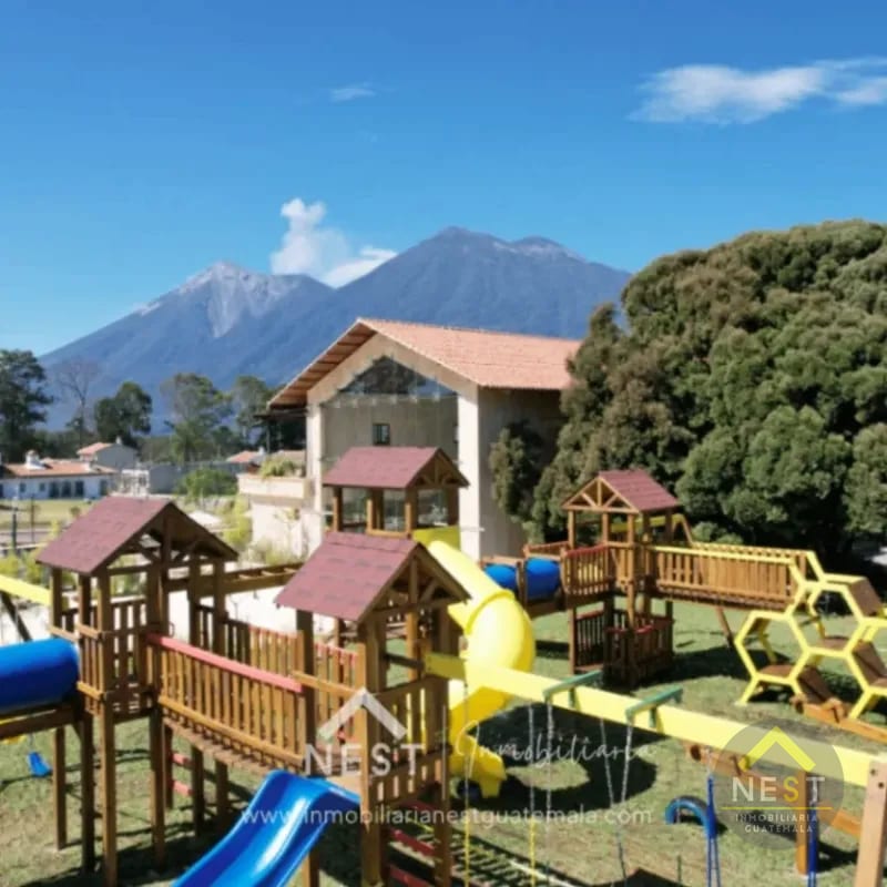 Los Franciscanos | Antigua - Casas modernas con acabados de lujo en PRE VENTA, enganche fraccionado — Casa en Venta en Alotenango, Sacatepéquez — foto 10 de 16