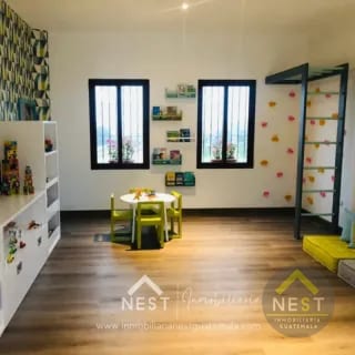 Los Franciscanos | Antigua - Casas modernas con acabados de lujo en PRE VENTA, enganche fraccionado — Casa en Venta en Alotenango, Sacatepéquez — miniatura 3 de 16
