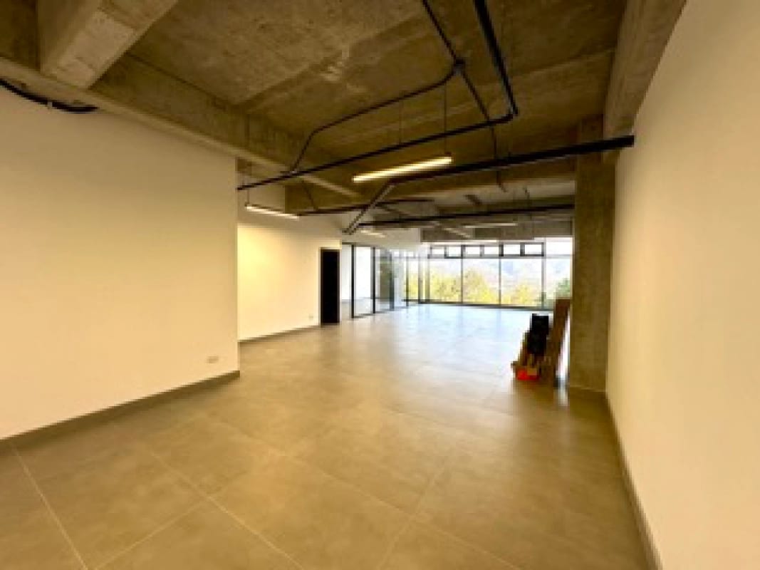 Oficina de 137 m2 en Renta en Zona 13. — Oficina en Alquiler en Elemento Plaza Berlín, Zona 13, Guatemala, Ciudad — foto 10 de 11