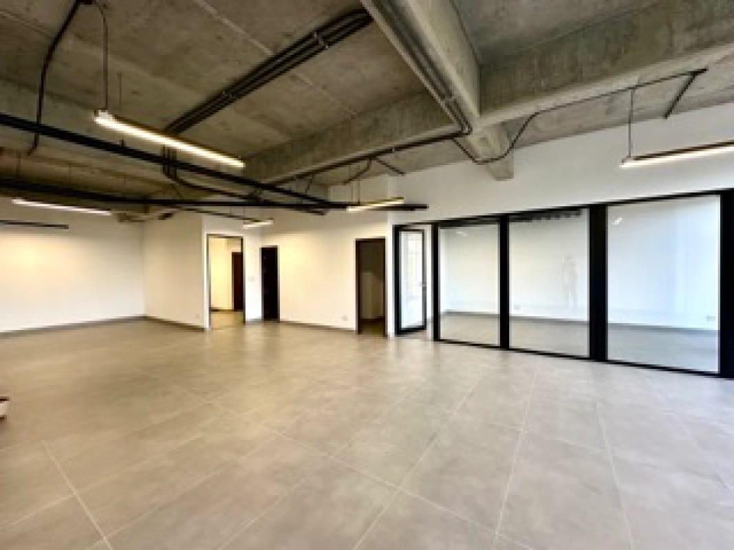 Oficina de 137 m2 en Renta en Zona 13. — Oficina en Alquiler en Elemento Plaza Berlín, Zona 13, Guatemala, Ciudad — foto 9 de 11