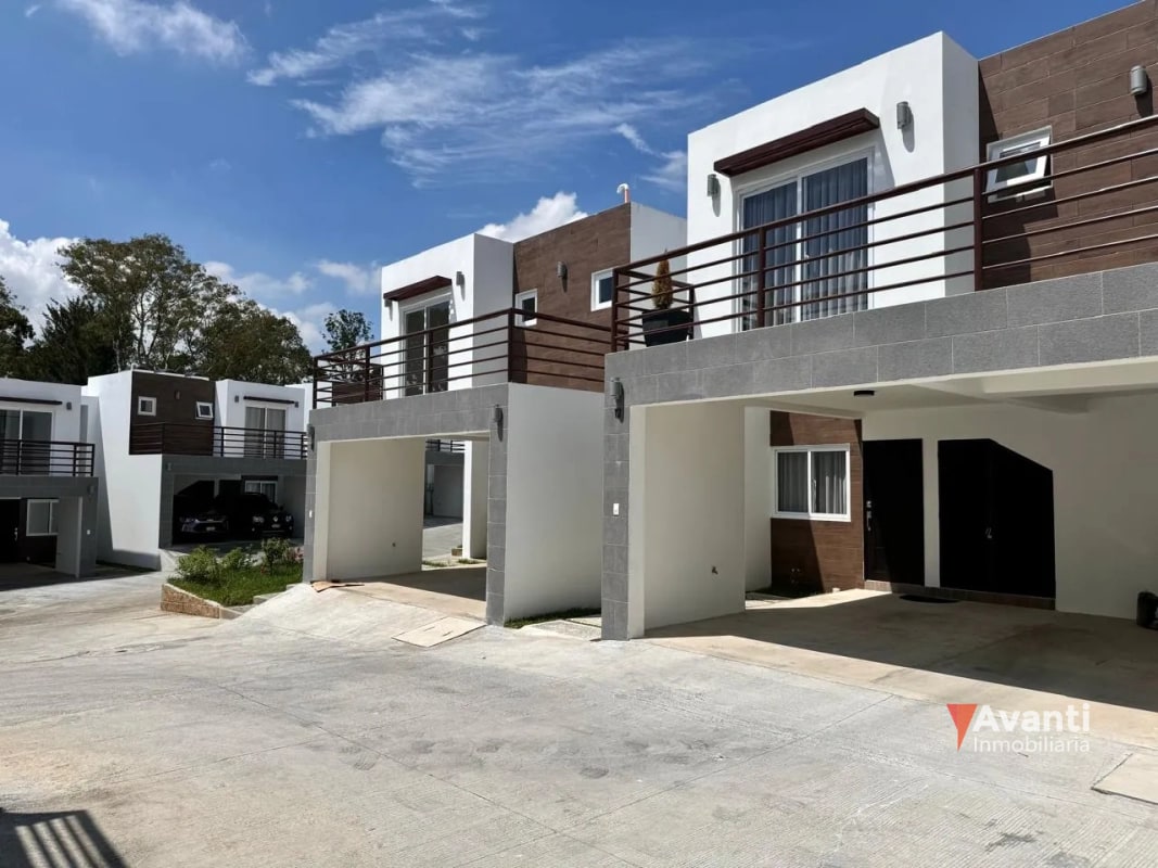 VENTA CASAS SAN CRISTÓBAL, EN CONDOMINIO - 2