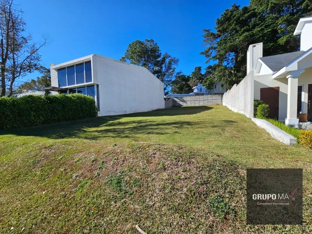 Terreno Condominio Fontana I Km 24.5 Carretera a el Salvador — Terreno en Venta en Fraijanes, Carretera a El Salvador, Guatemala, Ciudad — foto 1 de 11