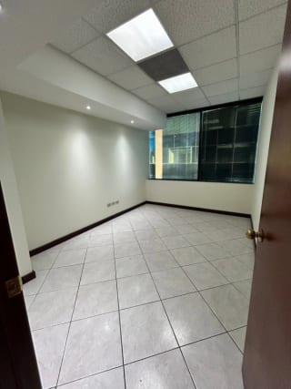 Oficina en renta Edificio Europlaza zona 14 — Oficina en Alquiler en Zona 14, Guatemala, Ciudad — miniatura 11 de 14