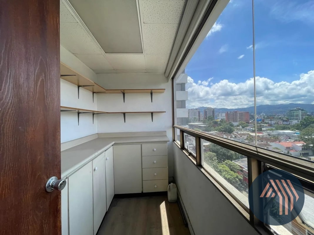 ALQUILER DE CLINICA MÉDICA 58MT2 - SANTA CLARA, ZONA 10 - 3