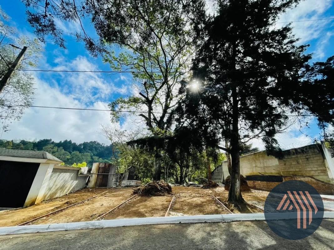 VENTA DE TERRENO RESIDENCIAL - LA MONTAÑA, ZONA 16 - 2
