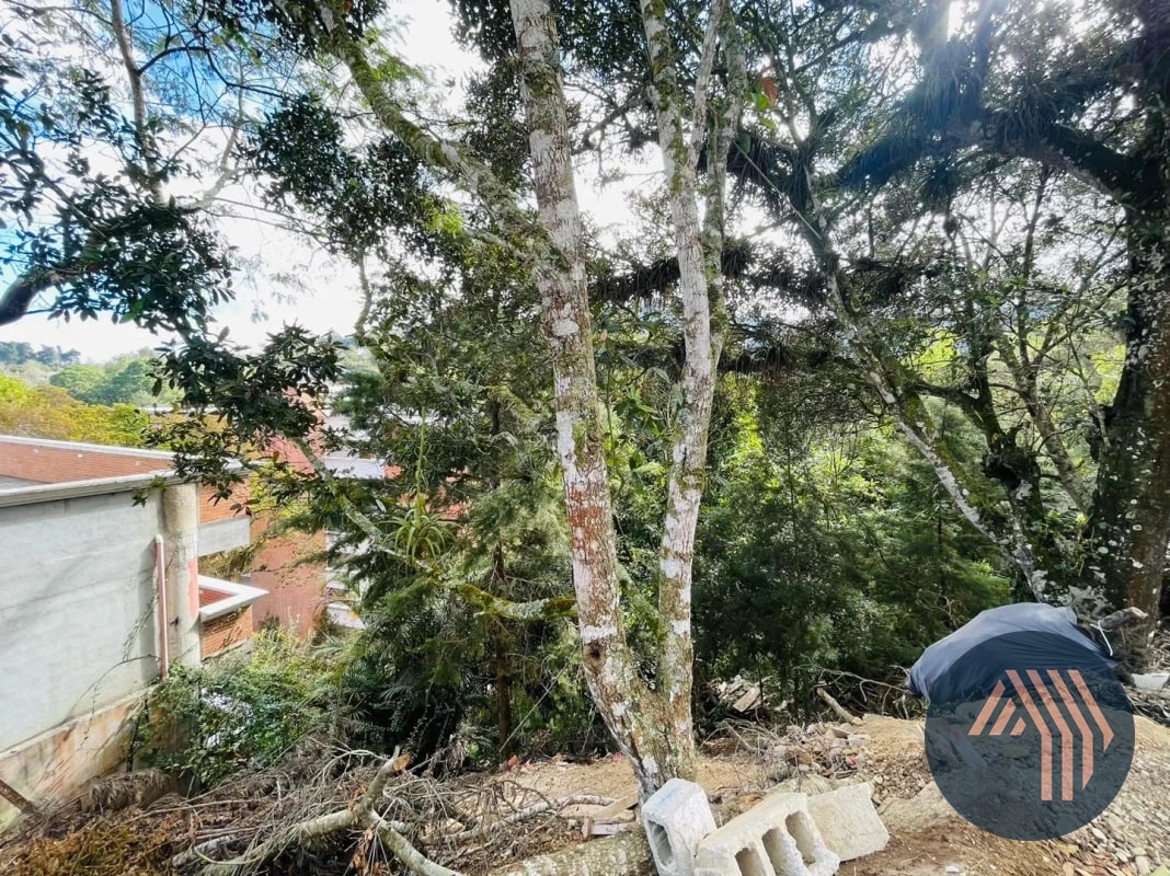 VENTA DE TERRENO RESIDENCIAL - LA MONTAÑA, ZONA 16 - 5