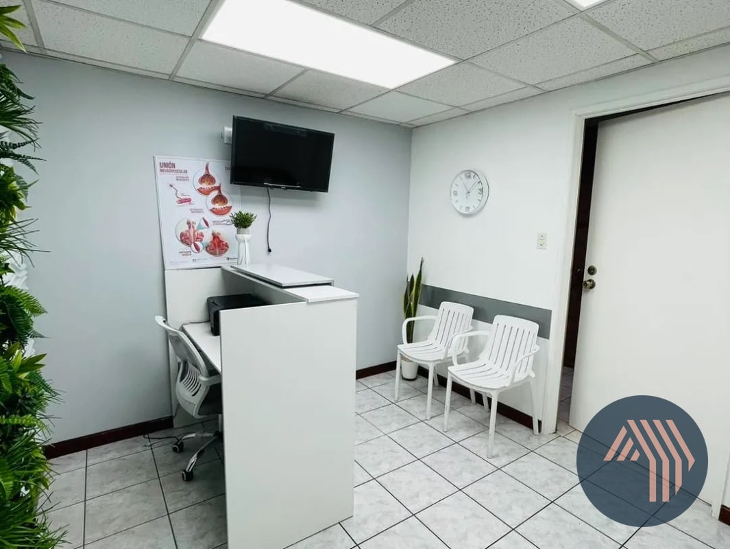 ALQUILER DE CLINICA AMUEBLADA - SANTA CLARA, ZONA 10 - 6