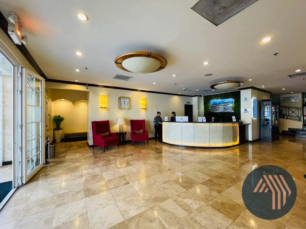 ALQUILER DE AMPLIA OFICINA 122MT2 - CASA VERANDA, ZONA 10 - 2