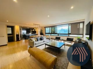 Venta de Amplio Apartamento de 2 Niveles - VEINTI4, Zona 10 — Apartamento en Alquiler en Veinti4, Zona 10, Guatemala, Ciudad — miniatura 1 de 16