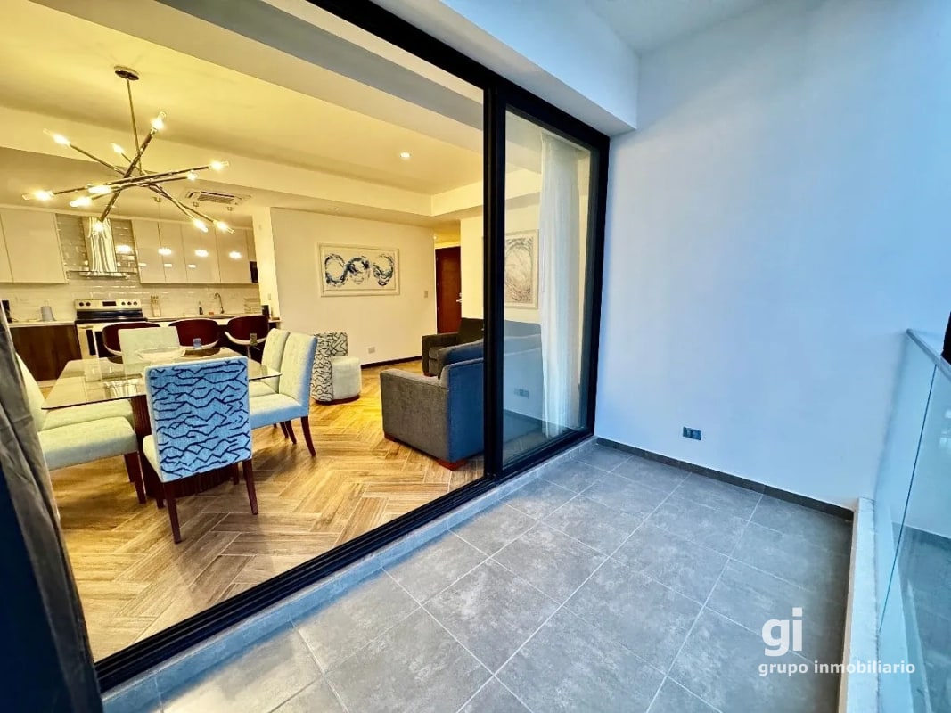 Apartamento amueblado 3 dormitorios y cuarto de servicios, zona 10 - 10