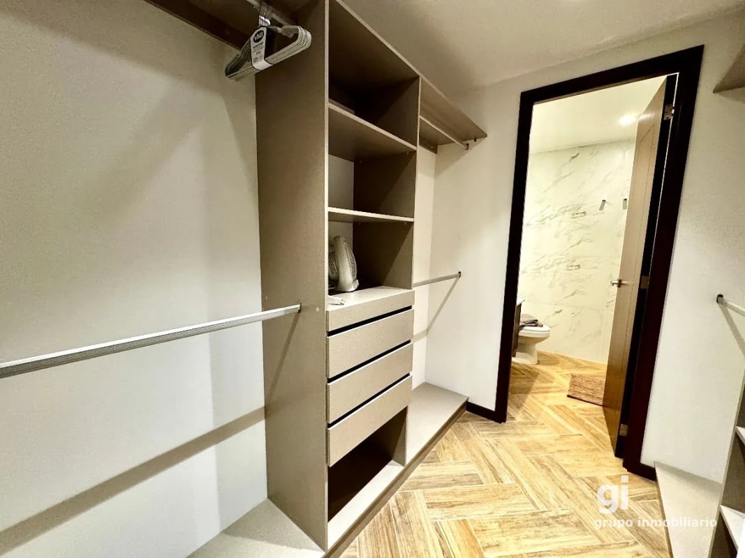 Apartamento amueblado 3 dormitorios y cuarto de servicios, zona 10 - 4