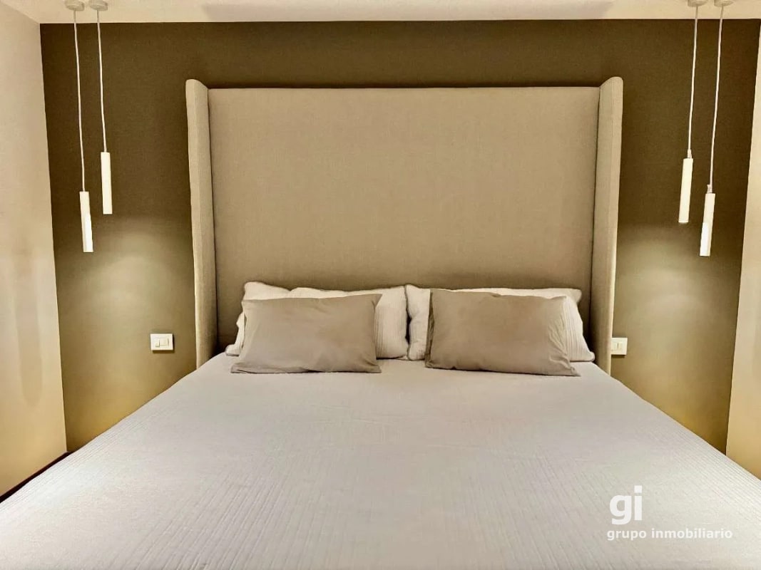 Apartamento amueblado 3 dormitorios y cuarto de servicios, zona 10 - 2