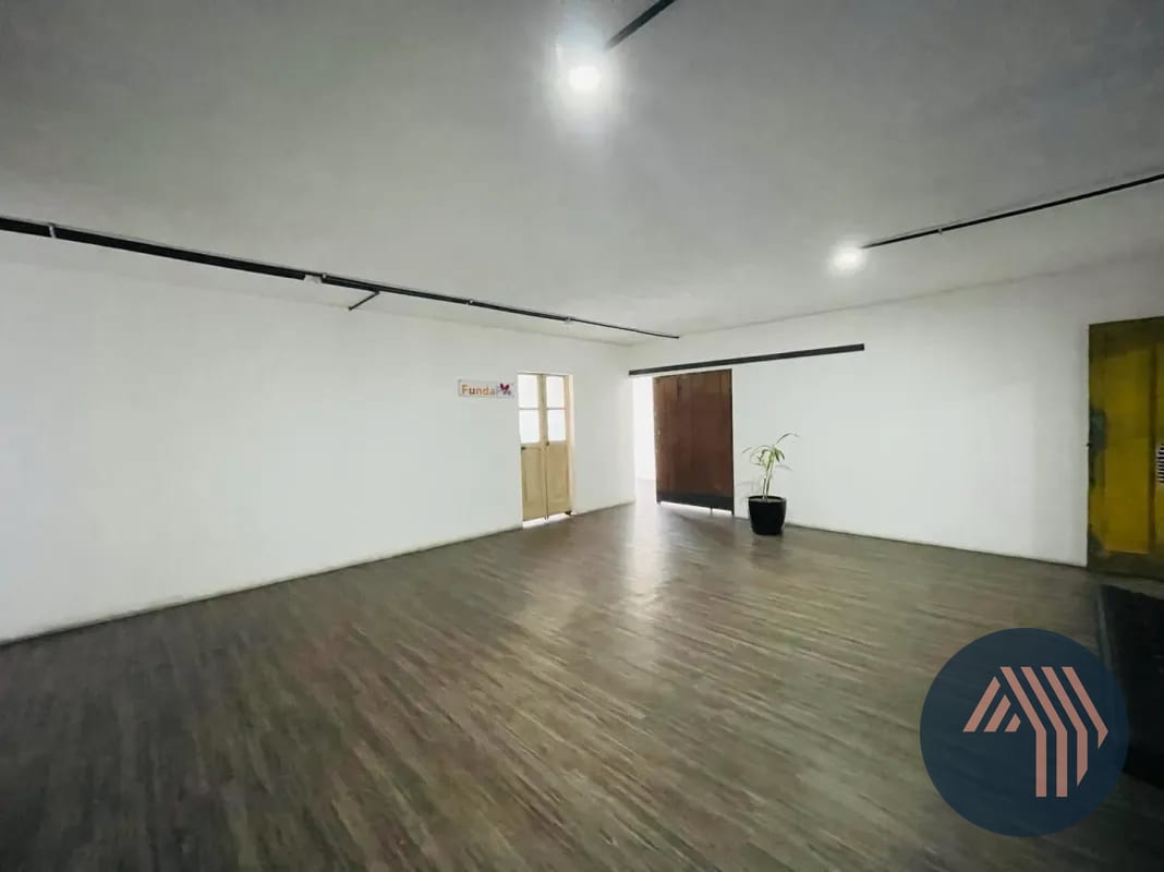 ALQUILER DE CÉNTRICAS OFICINAS DESDE 80MT2 - PLAZA MARÍTIMA, ZONA 10 — Oficina en Alquiler en Zona 10, Guatemala, Ciudad — foto 2 de 10