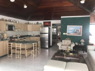 Casa en venta en MONTEBELLO km 10.5 — Casa en Venta en Montebello I, Carretera a El Salvador, Guatemala, Ciudad — miniatura 7 de 17