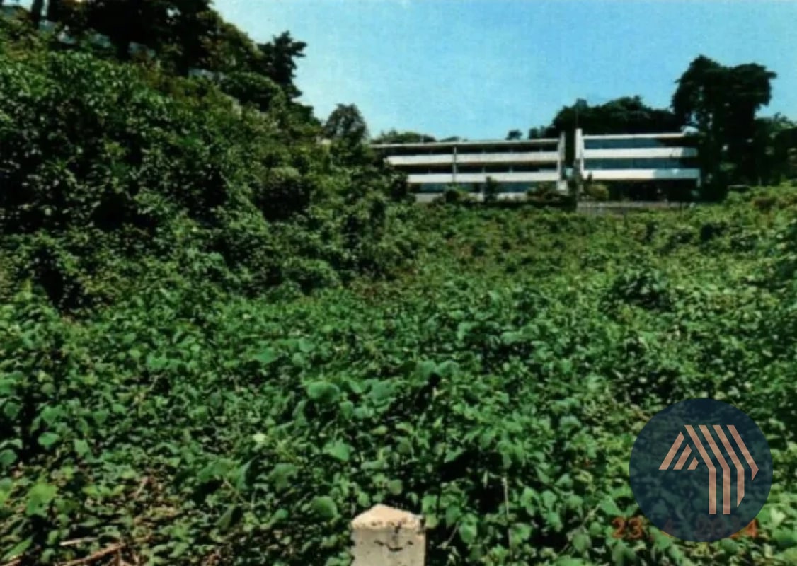 ALQUILER DE TERRENO SOBRE CARRETERA - KM. 8.5 CES - 5