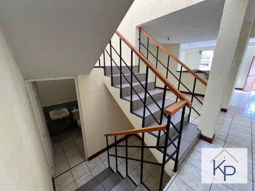Amplia casa en venta en condominio Km 19 a San José Pinula - 15