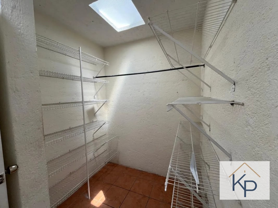 Amplia casa en venta en condominio Km 19 a San José Pinula - 7