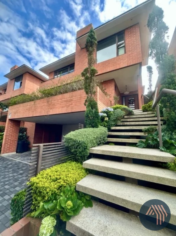 VENTA DE HERMOSA CASA - RES. CONCEPCIÓN, KM 15 CES - 2