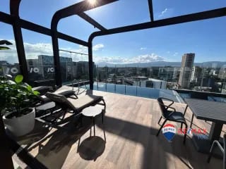 ZONA 10. APARTAMENTO 2 EN 1 CON ACCESO  INDEPENDIENTE IDEAL PARA AIRBNB — Apartamento en Venta en Bonadiez, Zona 10, Guatemala, Ciudad — miniatura 3 de 8
