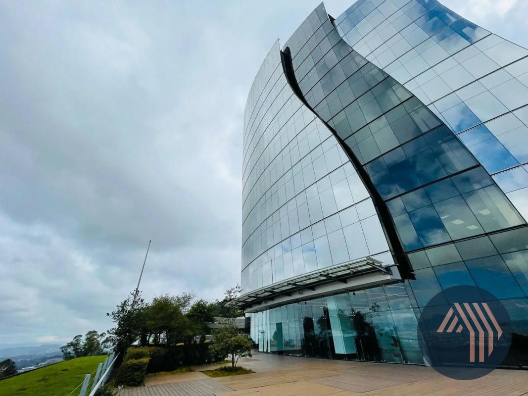 ALQUILER DE OFICINAS - TORRE TIGO, KM 9.3 CARRETERA AL SALVADOR - 1