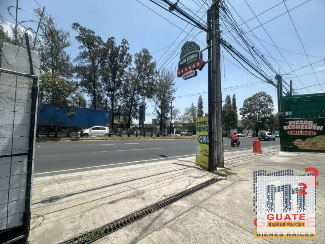 Local de 80 m2 de construcción en Renta, Zona 17 - 7