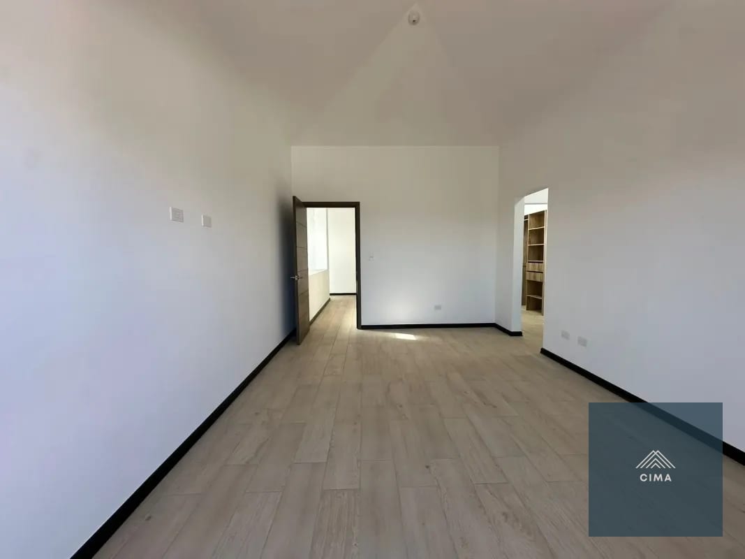 Casa en Venta Trivento San Vicente, CAES — Casa en Venta en Trivento, Carretera a El Salvador, Guatemala, Ciudad — foto 10 de 17