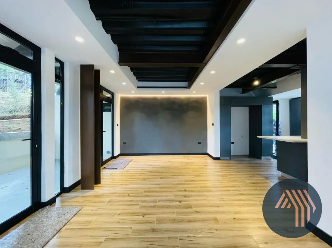 VENTA DE MODERNA CASA - SAN ANTONIO, KM 16 CARR. SALVADOR — Casa en Venta en San Antonio, Carretera a El Salvador, Guatemala, Ciudad — foto 6 de 16
