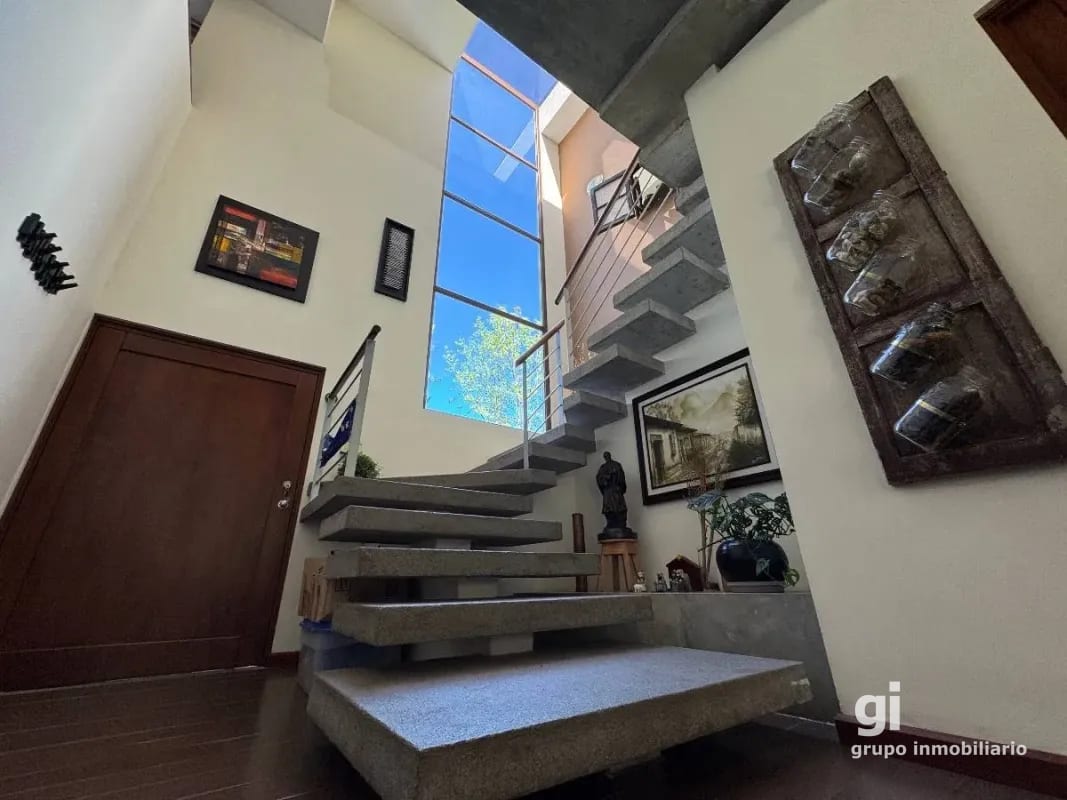 Linda casa en venta en condominio exclusivo de zona 16 — Casa en Venta en Zona 16, Guatemala, Ciudad — foto 9 de 15