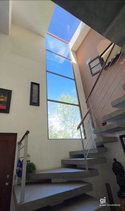 Linda casa en venta en condominio exclusivo de zona 16 - 1