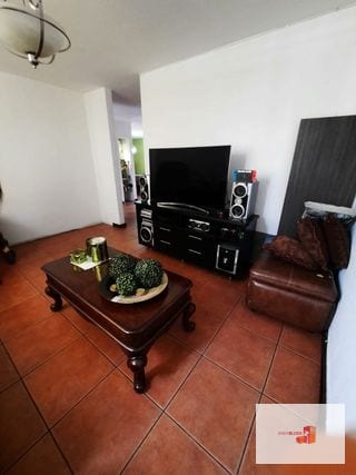 Casa uso residencia, oficina o incluso bodega Col.Trinidad — Bodega / Ofibodega en Venta en Trinidad, Zona 15, Guatemala, Ciudad — miniatura 9 de 10