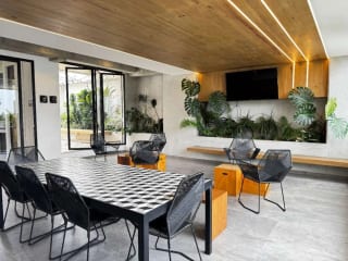 Apartamento de 2 niveles en zona 4 — Apartamento en Venta en Zona 4, Guatemala, Ciudad — miniatura 4 de 17