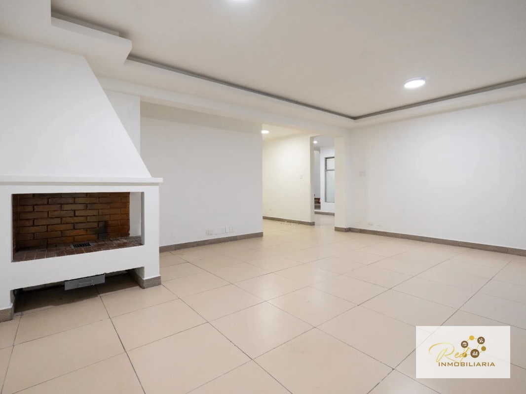 Venta de casa en zona 13 - 10