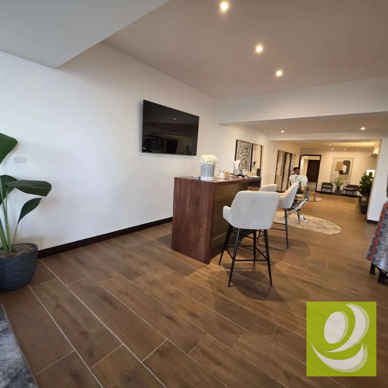 ESPECTACULAR PENT-HOUSE EN ZONA 10 VENTA - 8