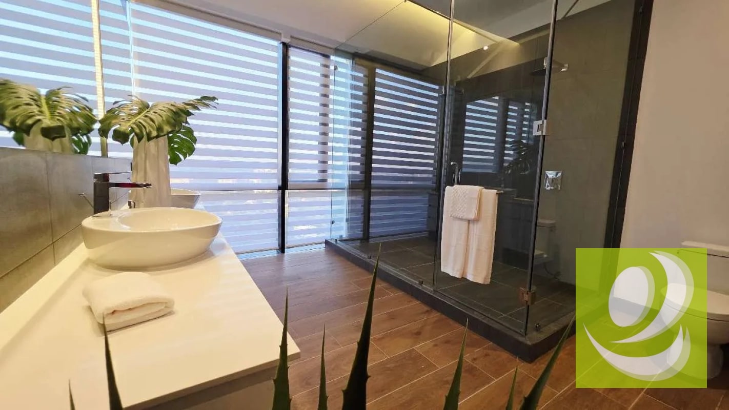 ESPECTACULAR  PENT-HOUSE EN ZONA 10  VENTA - 2
