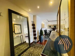 VENTA DE CÉNTRICO APARTAMENTO AMUEBLADO - TIFFANY, ZONA 10 — Apartamento en Venta en Tiffany II, Zona 10, Guatemala, Ciudad — miniatura 1 de 15