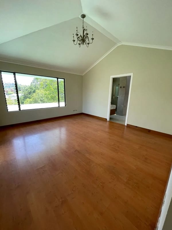 Casa en Las Rotondas — Casa en Venta en km 16-20, Carretera a El Salvador, Guatemala, Ciudad — foto 4 de 15