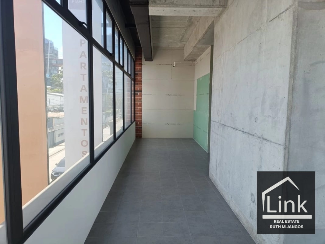Renta de Local Comercial zona 10 - 7