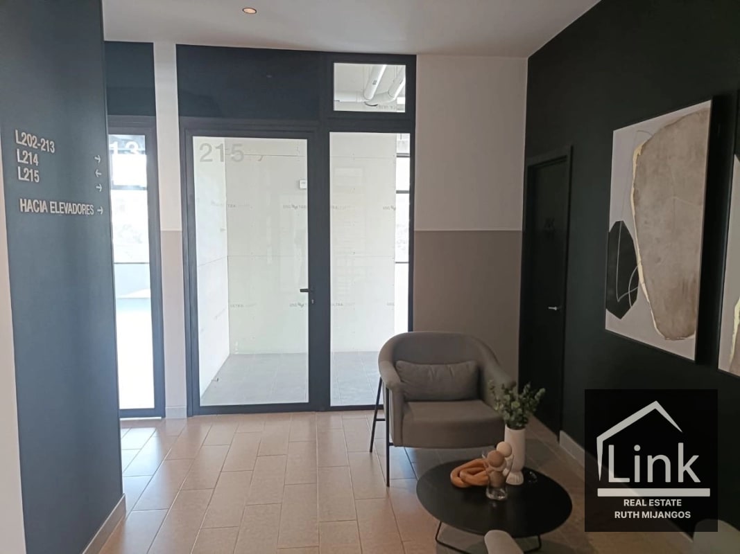 Renta de Local Comercial zona 10 - 2
